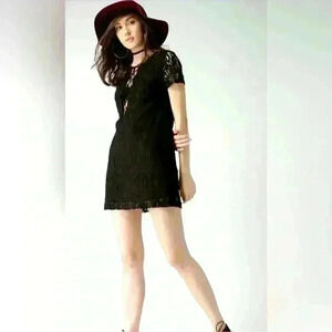 Forever 21 short black dress